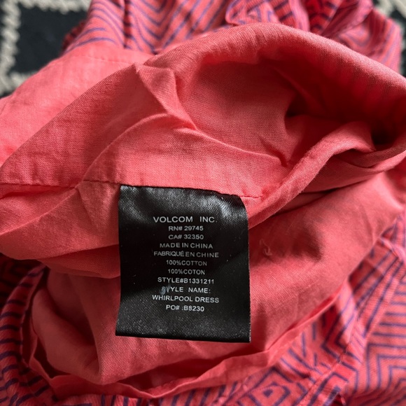 Volcom mini dress. Size small. - Picture 3 of 4